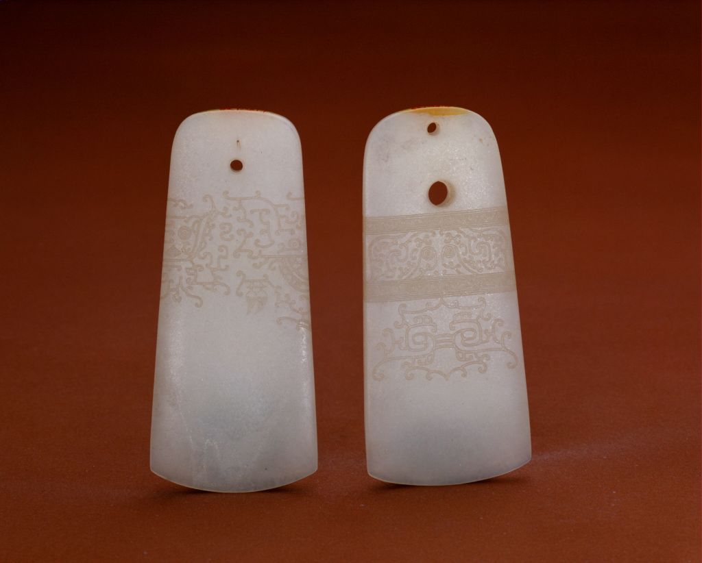 图片[3]-White jade human face bird and animal pattern axe-China Archive